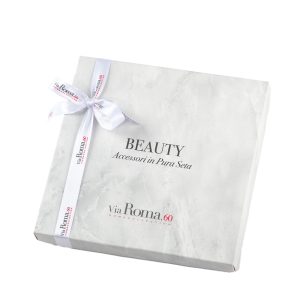 dettaglio scatola della federa in seta Beauty di Via Roma 60