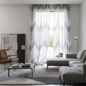 Tenda su misura Colin di Via Roma 60 con motivo Zig Zag grande bianco e grigio