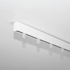 binario per tende a onda pure montato a soffitto