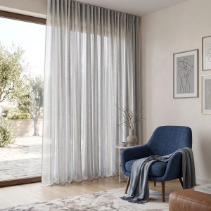tenda su misura Lambrate a righe grigio chiaro e bianco verticali Made in Italy