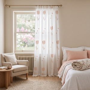 tenda con tulipani ambientata